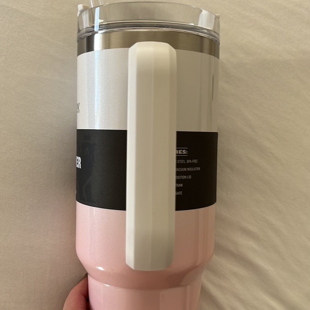 Stanley 40 oz Travel Quencher in Pink Parfait Ombre - Picture 7 of 9
